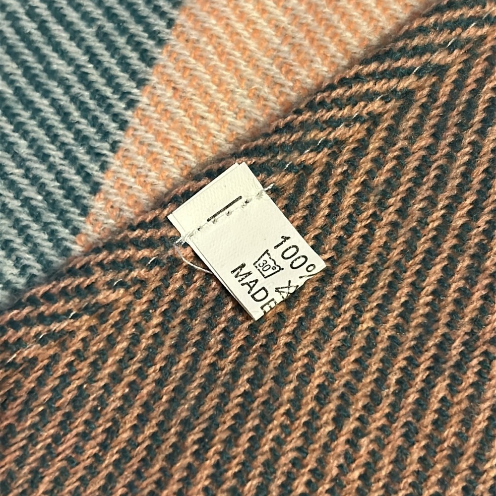 Women’s Colorful Checkered Scarf - Picture 5 of 6